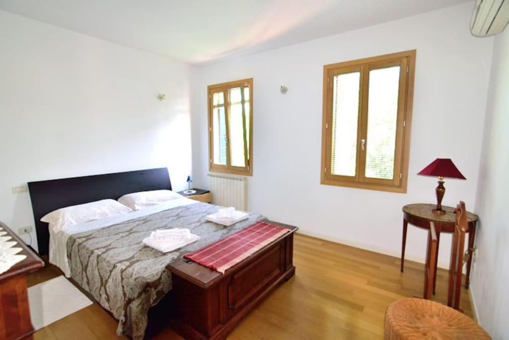 Savorgnan Tricamere Con Terrazza Apartament